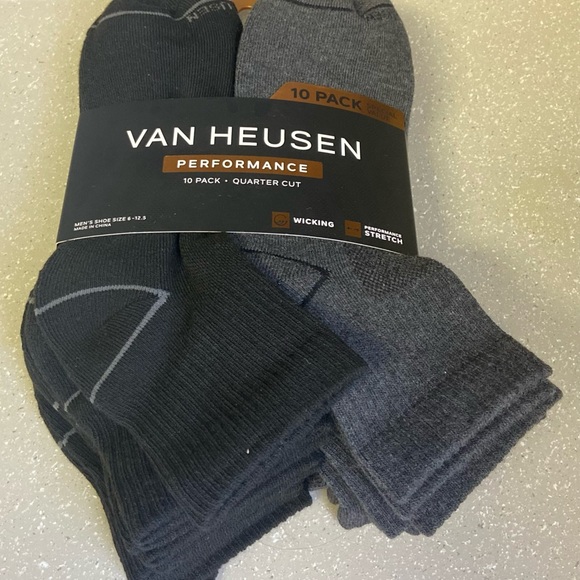 10 Pack Quarter Cut Van Heusen Socks Preformance - Picture 2 of 2